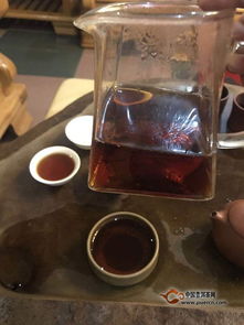 茶韻沉睡，心緒燃香